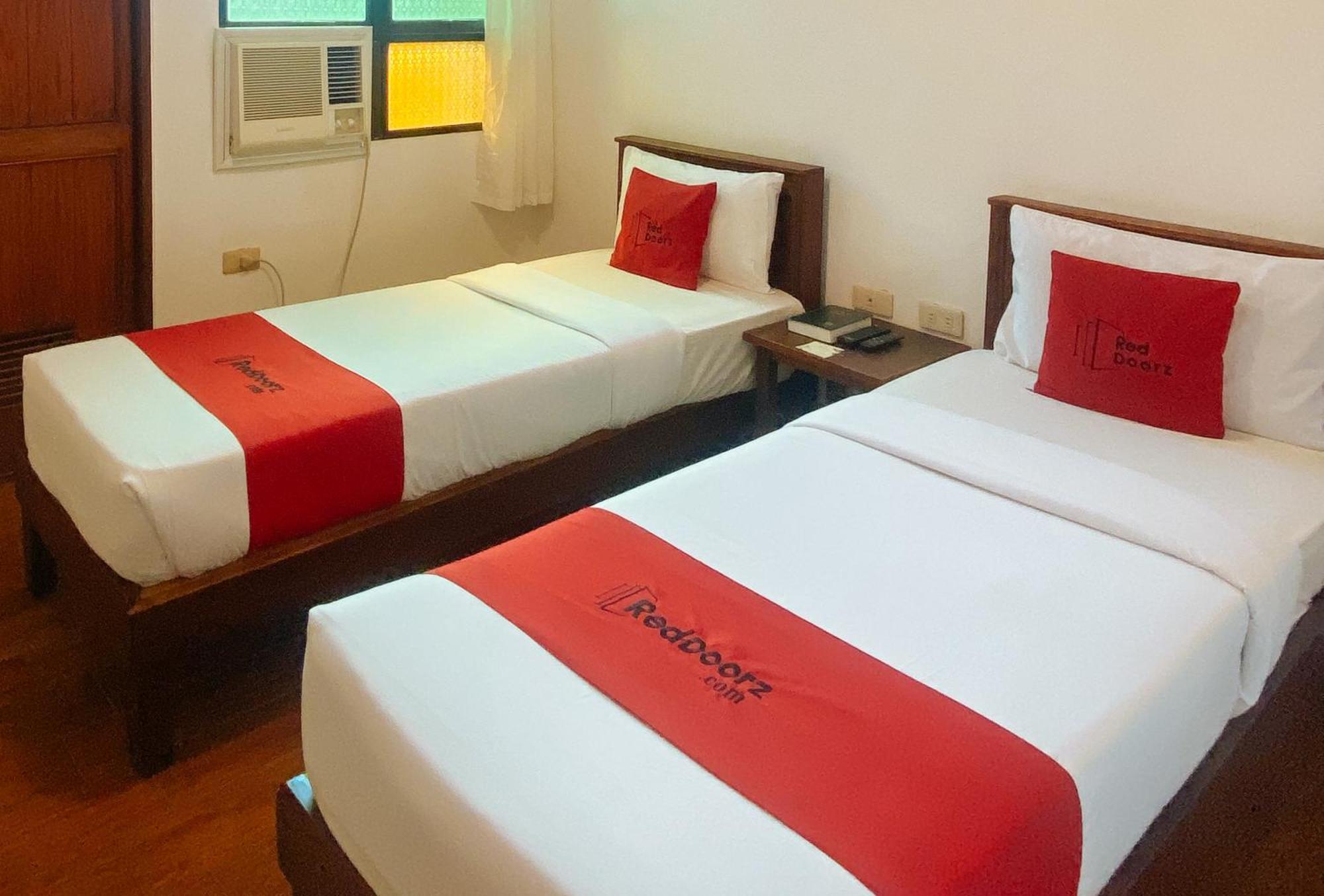 Reddoorz Plus At Balai Sofia Bed & Breakfast Batangas Talisay  Exterior foto