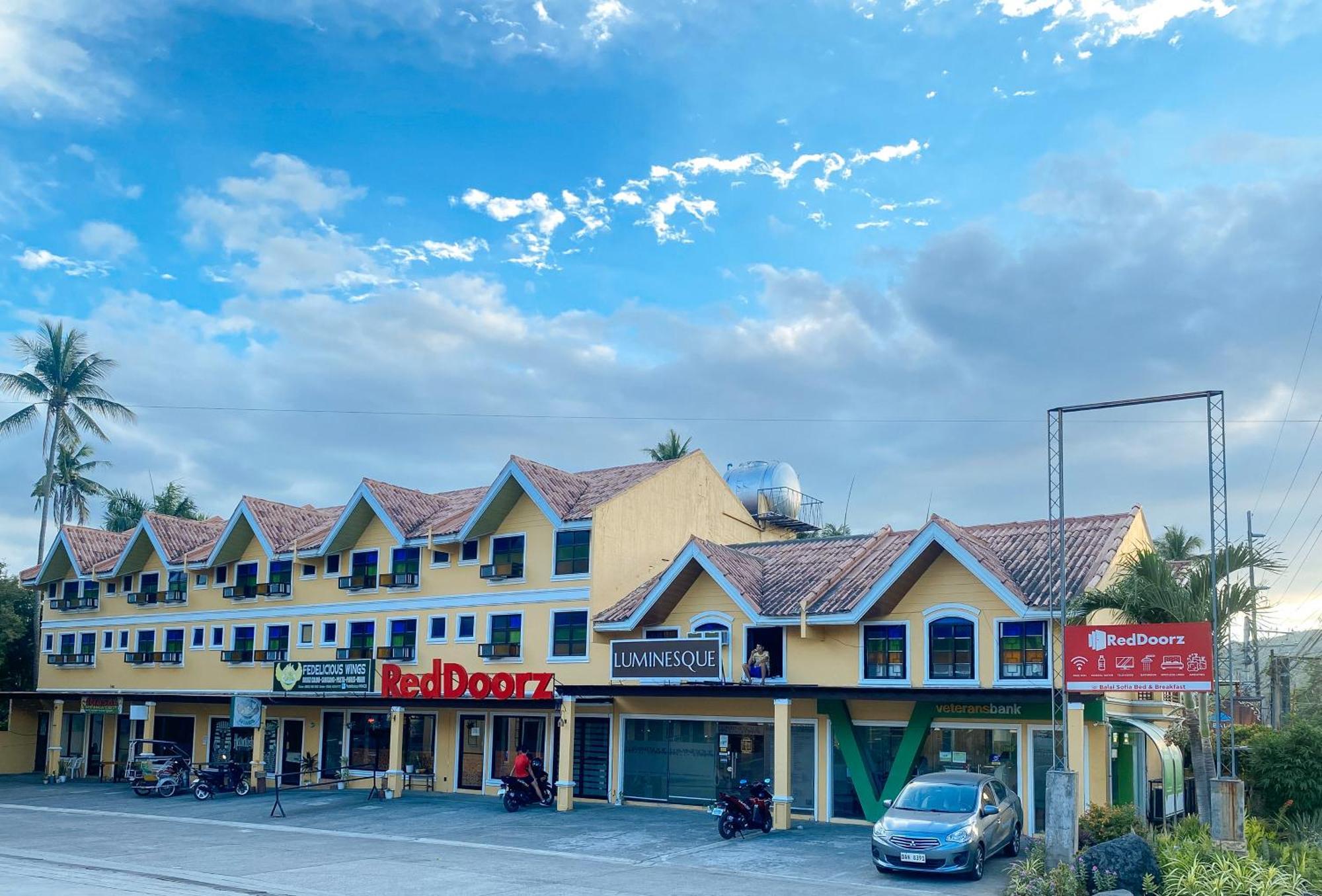 Reddoorz Plus At Balai Sofia Bed & Breakfast Batangas Talisay  Exterior foto