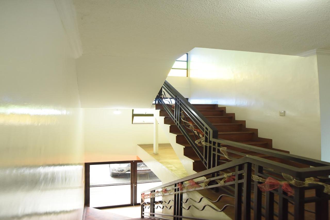 Reddoorz Plus At Balai Sofia Bed & Breakfast Batangas Talisay  Exterior foto